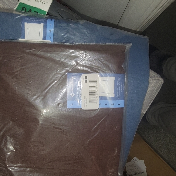 Bundle of 2 long sleeve crew neck shirts - Picture 4 of 5